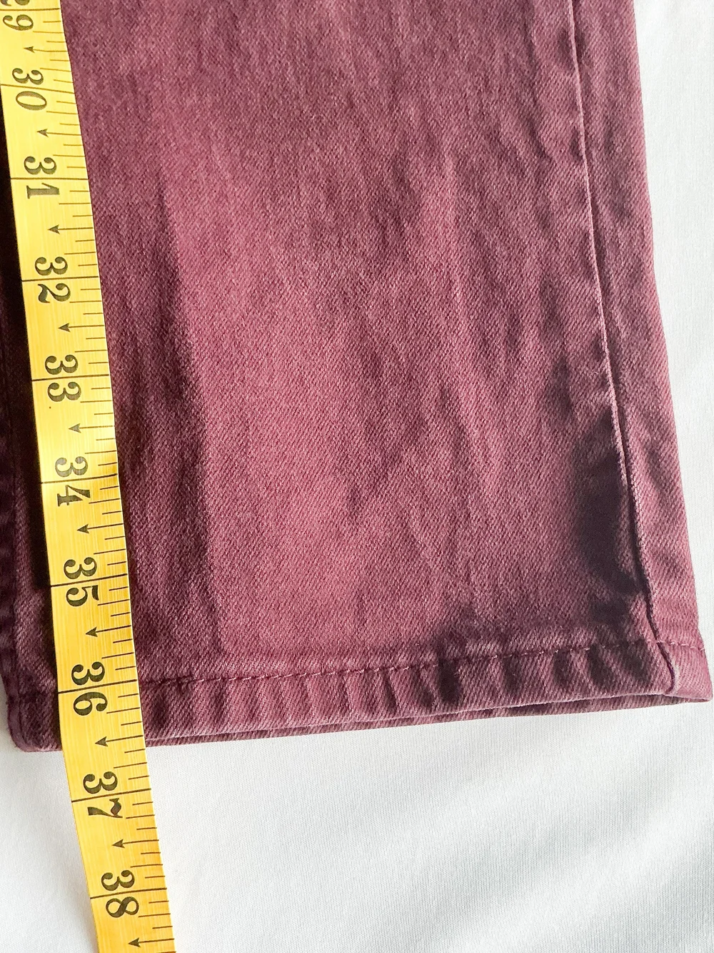 Levis **see measurement